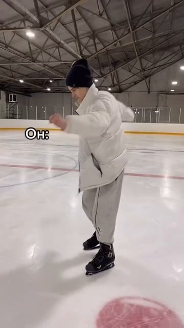 Кто из вас коровка 🐄на льду?Ты или он?) Пиши в комментарии!😂 #спорт #коньки #фигурноекатание