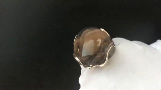 Кольцо с дымчатым кварцем .