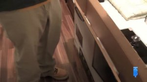 Samsung UE32D6000 LED 3D TV Unboxing [German/Deutsch]