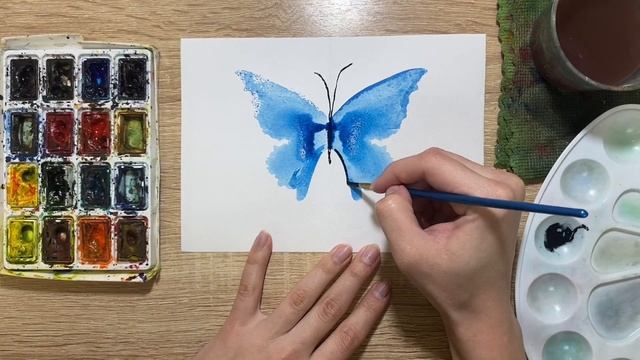 Как нарисовать бабочку в технике монотипия карандашом и акварелью начинающим | Рисунок для детей смотреть онлайн