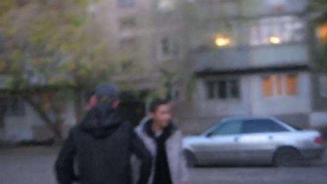 лето-2011-угаремз).AVI смотреть онлайн