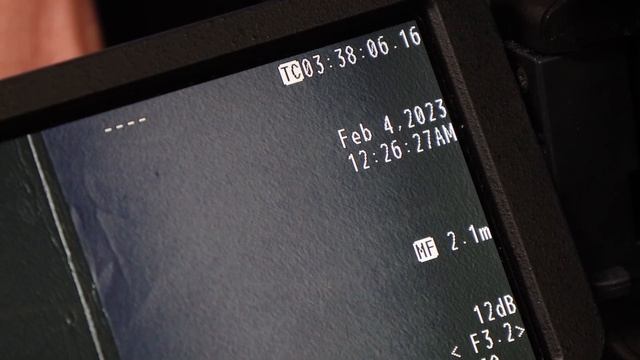 NEWS CAMERA TUTORIAL: Using a JVC 170 смотреть онлайн
