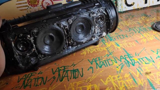Bass test jbl extreme реально жёсткий басс !!! смотреть онлайн
