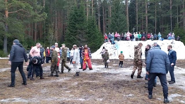Стенка на стенку на Масленице в Нижнем Тагиле смотреть онлайн