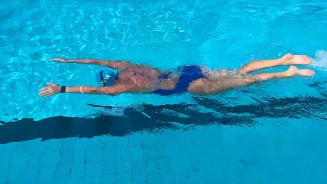 How to Kick While Swimming Butterfly смотреть онлайн