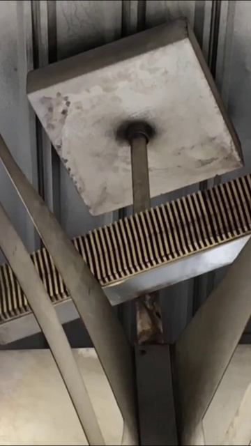 "ASMR" звук зуммера станции "Беляево" смотреть онлайн