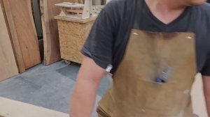 Изготовление стола и стульев из дуба в одном стиле