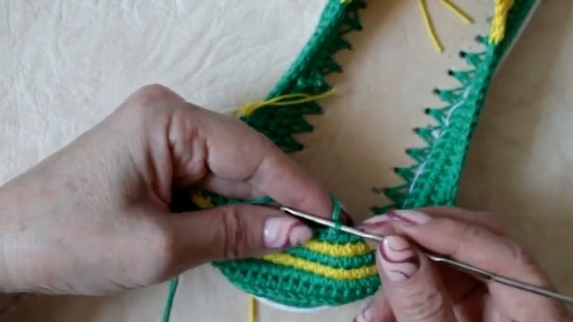 Яркие кроссовки крючком. смотреть онлайн