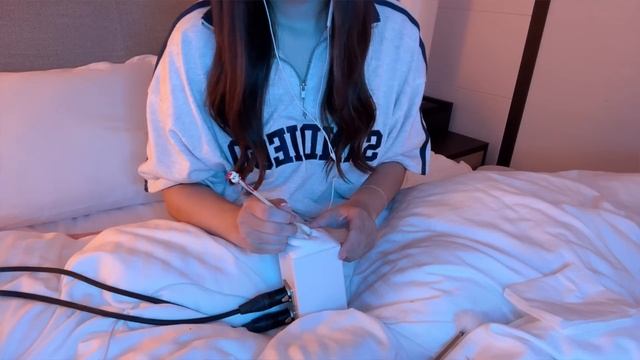 【ASMR】お布団で片耳ずつのじっくり丁寧な耳かき🛌✨ смотреть онлайн