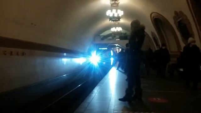 81-775/776/777 Москва 2020 На станции Киевская смотреть онлайн