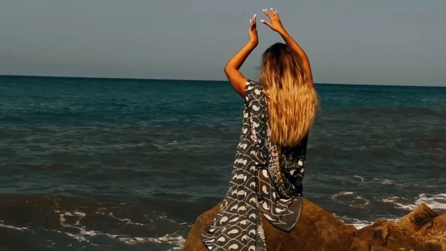 Тата Спаберег Стихи Пенная волна целуй мне ноги. смотреть онлайн