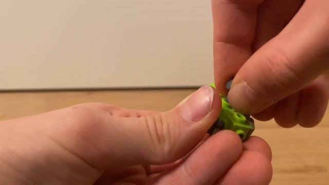 Building a LEGO chameleon смотреть онлайн
