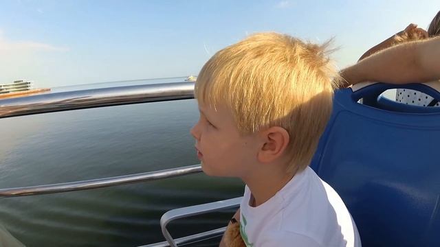 Морская прогулка в Баку смотреть онлайн
