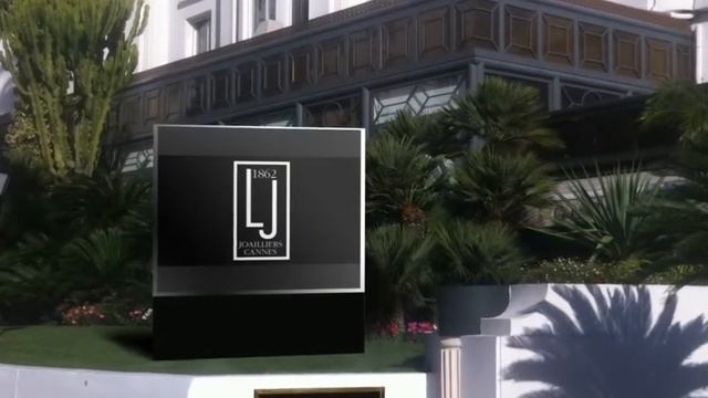 Ecran Outdoor Hotel Majestic Cannes en face du palais des Festival смотреть онлайн