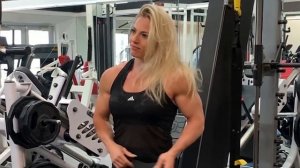 Девушка КАЧОК против ТУРНИКМЕНА