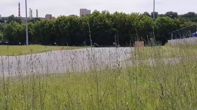 Benelli TRK 251 тест-драйв 2000 км:московский трафик,максималка,спортивные гонки,тюнинг,обслуживание смотреть онлайн