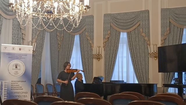 Бурцева Софья, 13 лет, скрипка, Детская музыкальная школа "МГМИ им. Шопена" смотреть онлайн