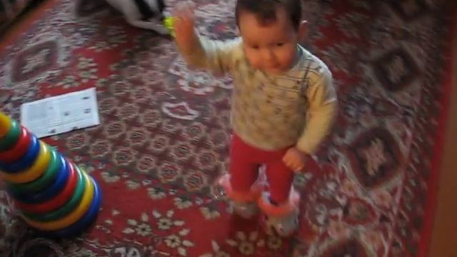 Артём танцует 1,5 года смотреть онлайн