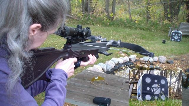 Excalibur Crossbow Target Testing Using the Matrix 380! смотреть онлайн