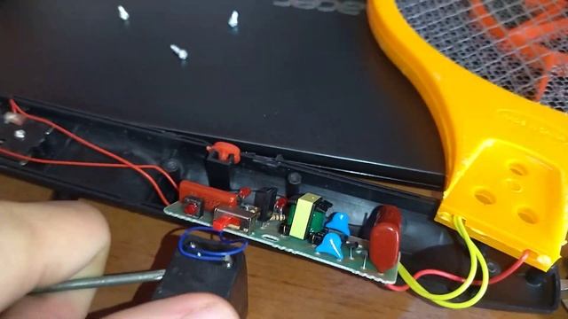 Мухобойка HRZ-006. Что в нутри? смотреть онлайн