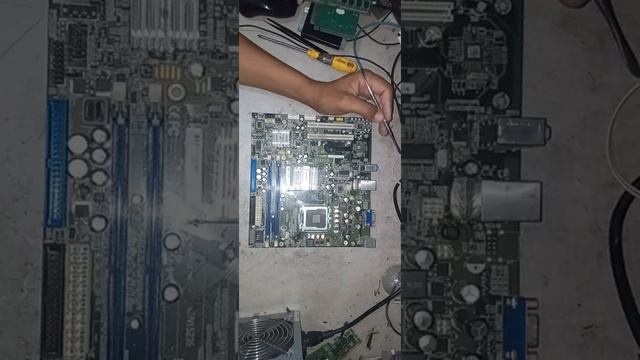 ESPECIFICAÇAO PLACA MAE FOXCCONN 945GZ7MC смотреть онлайн