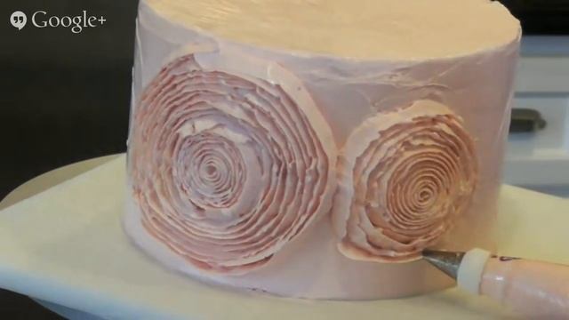 Live Buttercream Spiral Ruffle Technique with Sift by Kara смотреть онлайн