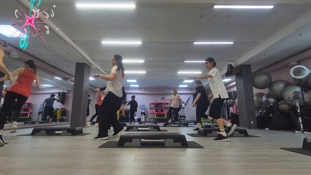 СТЕП АЭРОБИКА ЦЕЛАЯ ТРЕНИРОВКА / STEP AEROBICS смотреть онлайн