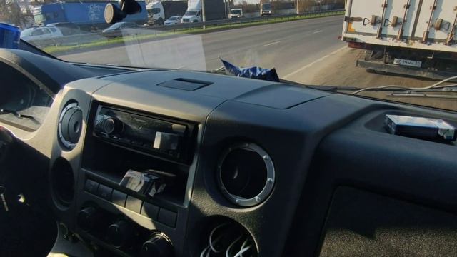 мусор на обочине оставшийся после стоянки дальнобойщиков свиней #RCR