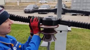 Установка ПЗУ-6-10кВ-line на изолятор ШФ20 боковое крепление провода спиральной вязкой.