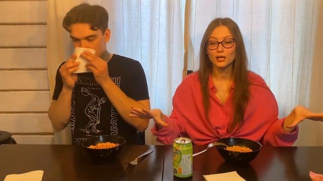 МУКБАНГ | Пробуем острый корейский рамен 🔥 смотреть онлайн