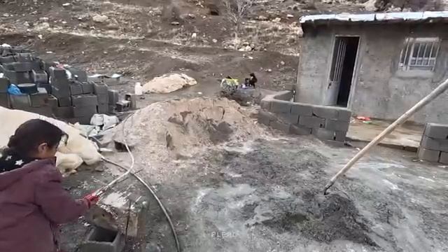 03.02.02024 Мать-одиночка и ее дети Побеждают Холод, чтобы обновить усадьбу смотреть онлайн