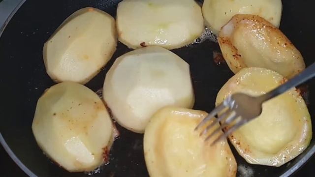 Вкуснее не бывает! Немного фарша и картофель  30 минут и вкусный ужин на столе!