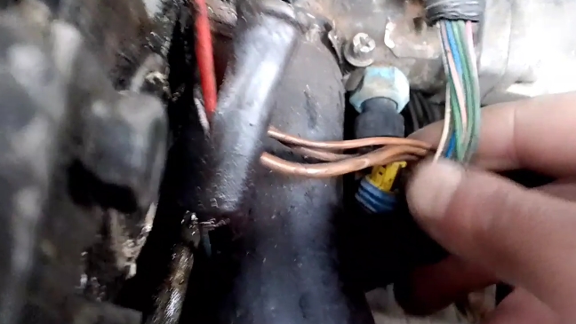 проверка датчика температуры двигателя автомобиль ВАЗ 2110 2111 2112 2114 2115 Калина Приора