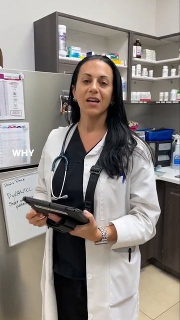 Asking our vet what is one of the weirdest questions she’s been asked! 🤨🤣 | #shorts смотреть онлайн