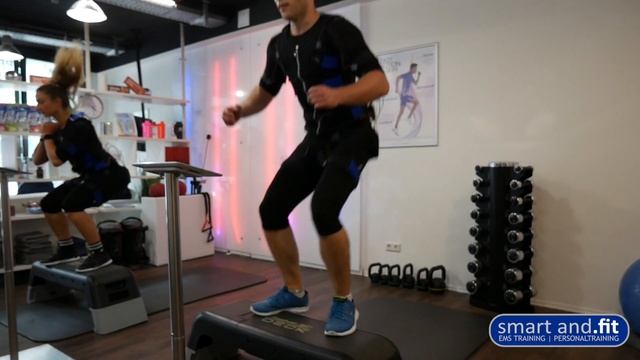 EMS Training bei Smart and Fit Lübeck смотреть онлайн