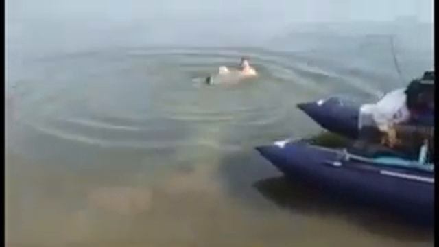 Жёсткая рыбалка !! Прикол угар шок Я ржал пол часа !!