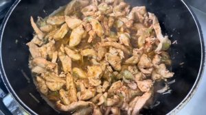 Бефстроганов из куриной грудки / ВКУСНЫЙ УЖИН ЗА 30 минут.