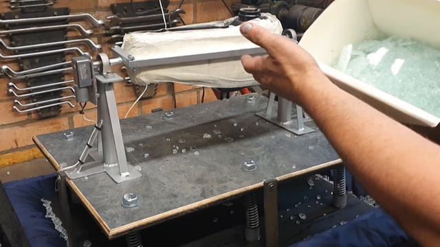 Part 2, Fuel Tank Cleaning, Sealing, Resin Lining, Vacuum Pump & Restoration, Perfected! смотреть онлайн