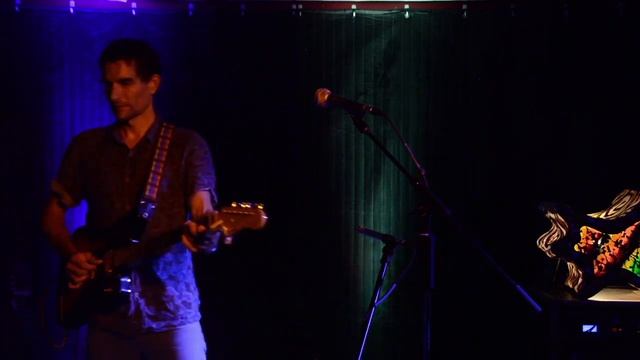 Michael Roberts - Live from The Underground смотреть онлайн