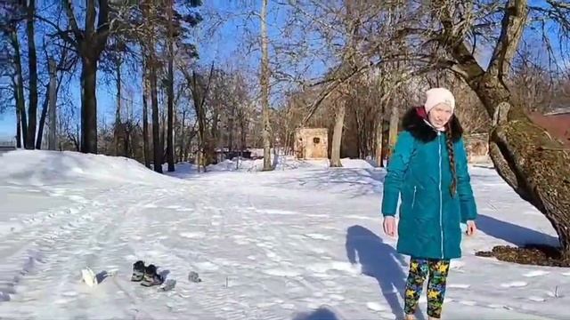 Босиком по снегу ❄️❄️❄️👣👣👣 смотреть онлайн
