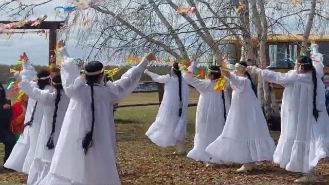 Ньукуолун күнэ! смотреть онлайн