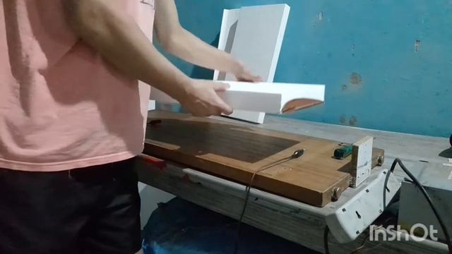 um tutorial explicando um.corte de uma asa de aeromodelo simples e objetivo смотреть онлайн