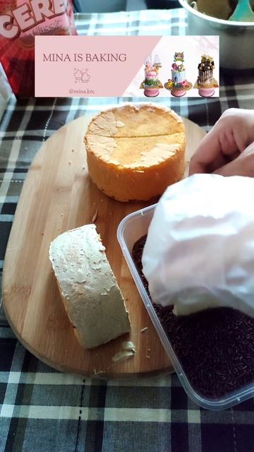 Cantik Banget Bolu/Cake Cream Mocca Model Setengah Lingkaran