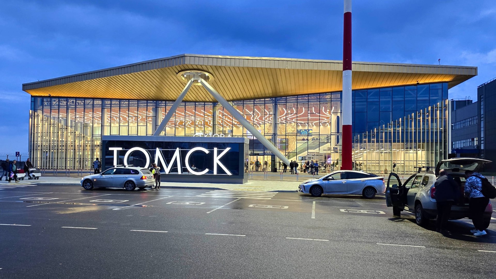 Airbus A320neo а/к Аэрофлот, Superjet 100 а/к Россия | Рейс Томск — Москва — Санкт-Петербург смотреть онлайн