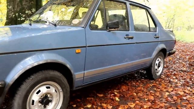 VW Jetta mk 1 Formel E at a lost place смотреть онлайн