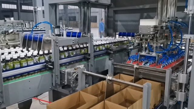 Автоматизация нанесения слив-этикетки на пластиковую бутылку | Упаковка | Упаковочное оборудование смотреть онлайн