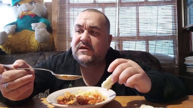 Обжор - курочка тушеная в лечо