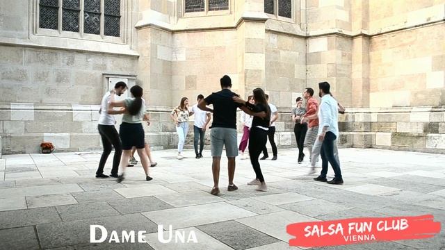 Salsa Fun Club (Vienna) - Outdoor Rueda #3 смотреть онлайн