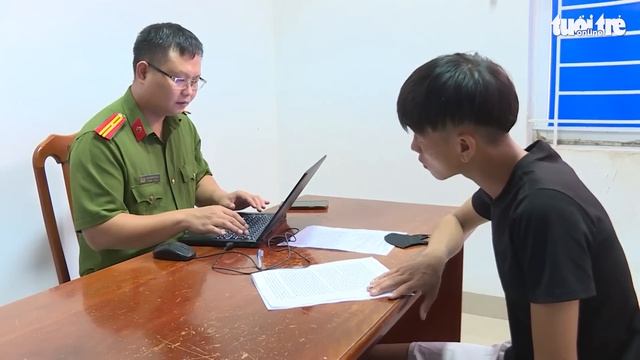 Bắt hai nghi phạm giết cô gái trẻ bỏ trong vali đưa lên núi ở Vũng Tàu phi tang смотреть онлайн