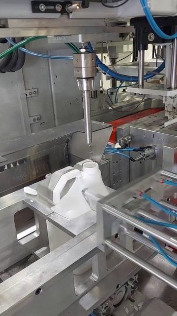 Производство полимерной тары. Экструзионно-выдувное формирование. смотреть онлайн